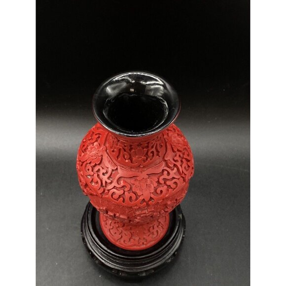 Red Cinnabar Carved Floral Decor 5 3/4' Vase on Wood Base - Picture 3 of 11
